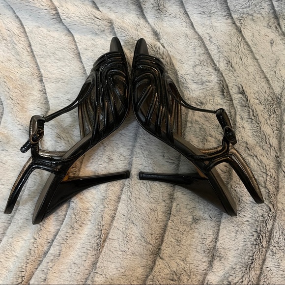 Joan & David black patent “Mimo” sandal - Picture 5 of 6